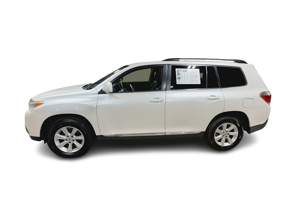 Thumbnail: 2013 Toyota Highlander - 3