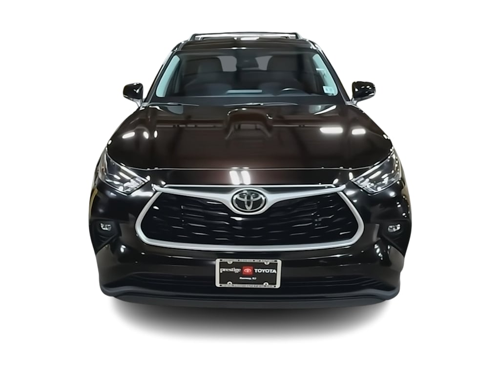 Thumbnail: 2022 Toyota Highlander - 4
