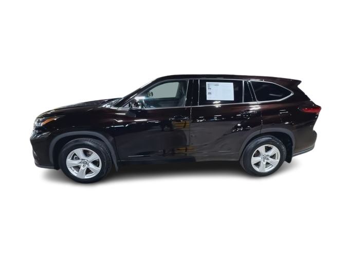 Thumbnail: 2022 Toyota Highlander - 3