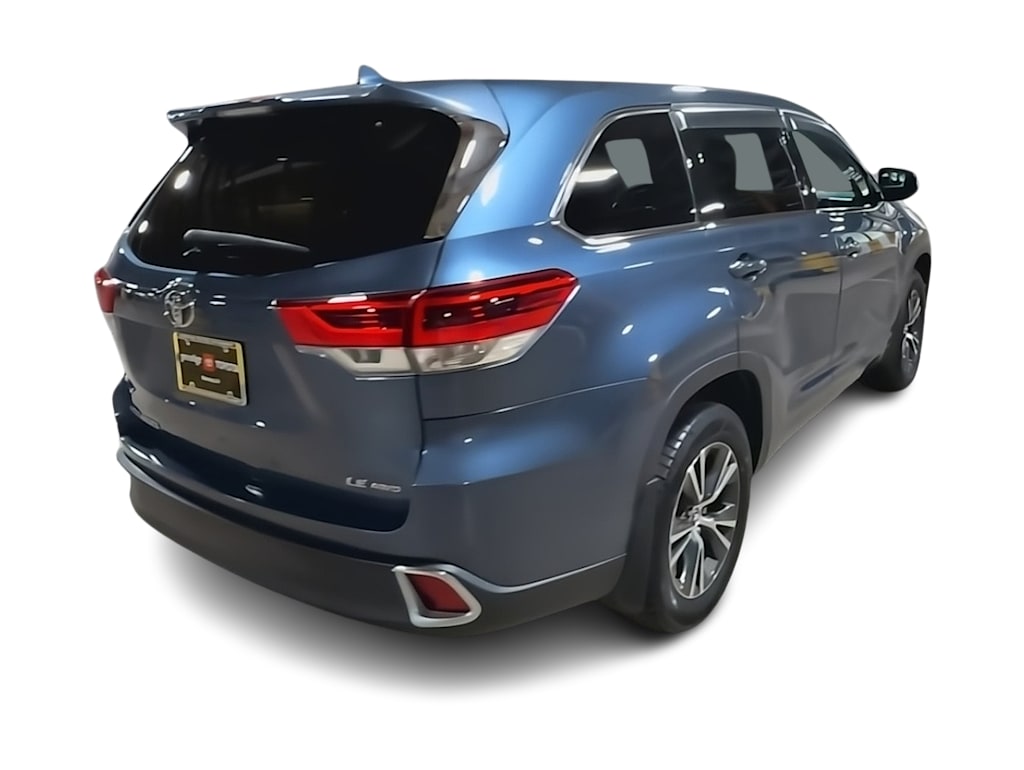 Thumbnail: 2017 Toyota Highlander - 22