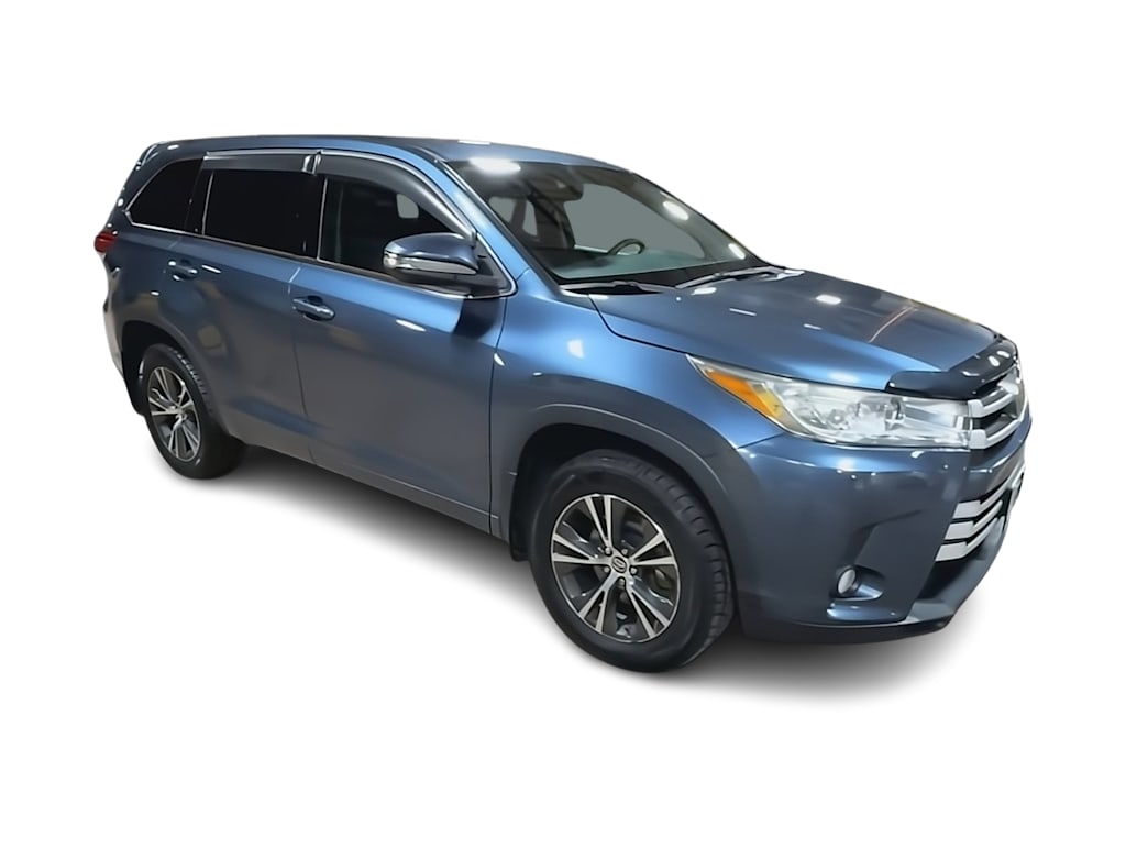 Thumbnail: 2017 Toyota Highlander - 19
