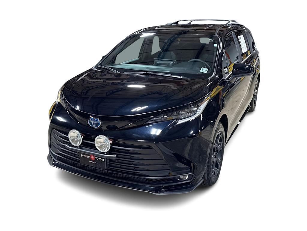 Thumbnail: 2025 Toyota Sienna - 5
