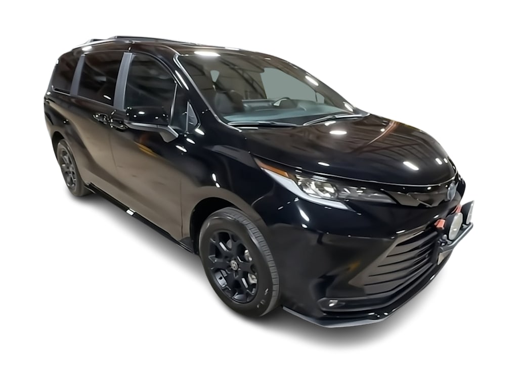 Thumbnail: 2025 Toyota Sienna - 17