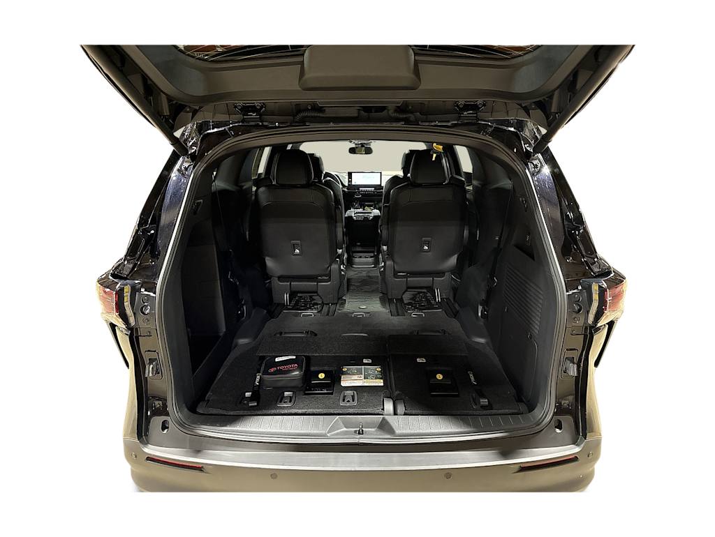Thumbnail: 2025 Toyota Sienna - 15