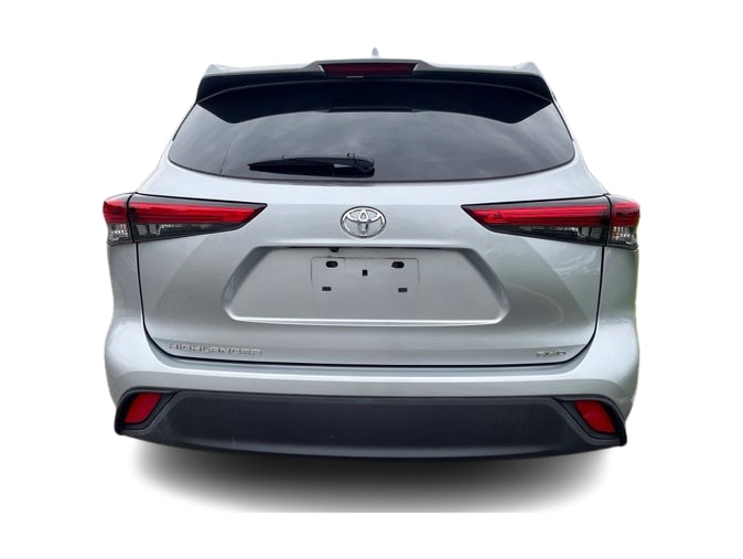 Thumbnail: 2021 Toyota Highlander - 3