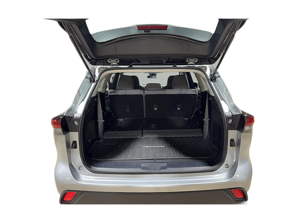 Thumbnail: 2021 Toyota Highlander - 15