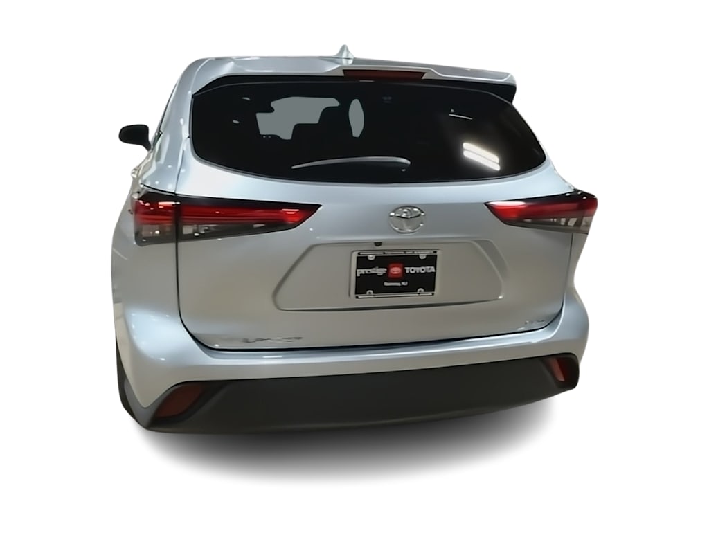 Thumbnail: 2021 Toyota Highlander - 4