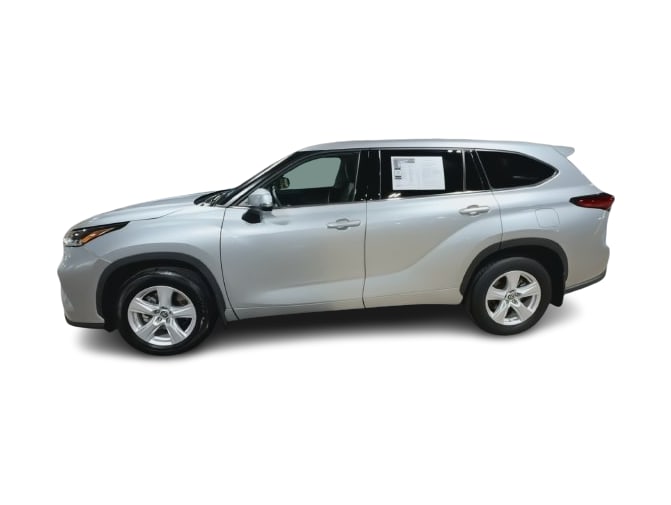 Thumbnail: 2021 Toyota Highlander - 3