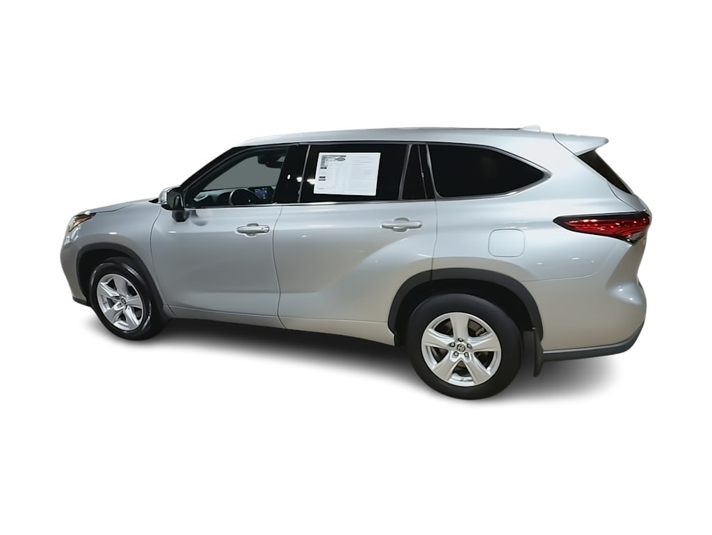 Thumbnail: 2021 Toyota Highlander - 20