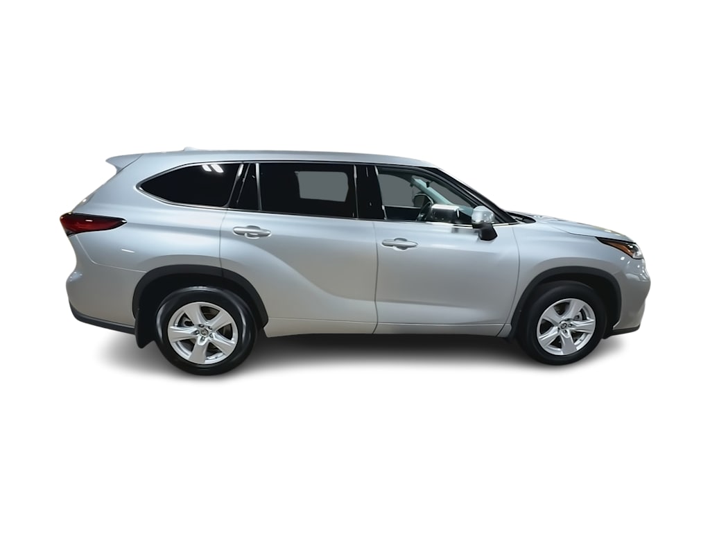 Thumbnail: 2021 Toyota Highlander - 22