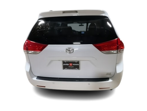 2013 Toyota Sienna XLE 4