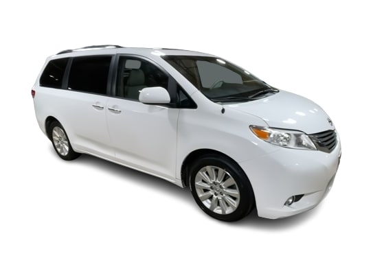 2013 Toyota Sienna XLE 17