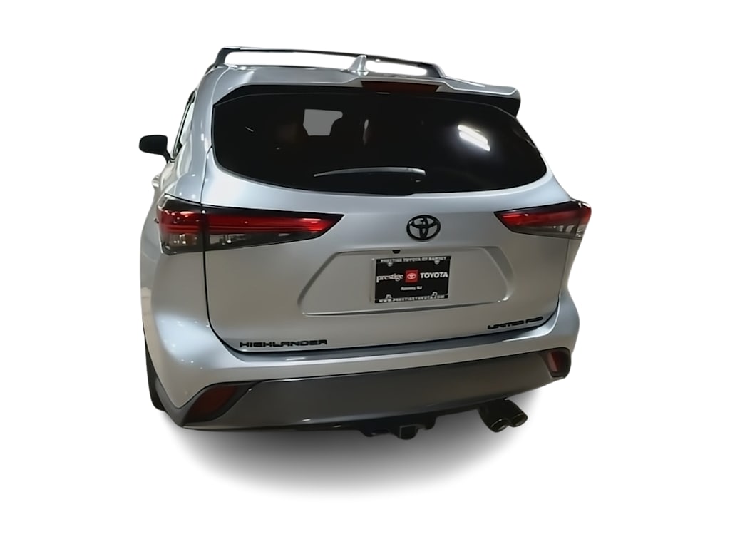 Thumbnail: 2021 Toyota Highlander - 4