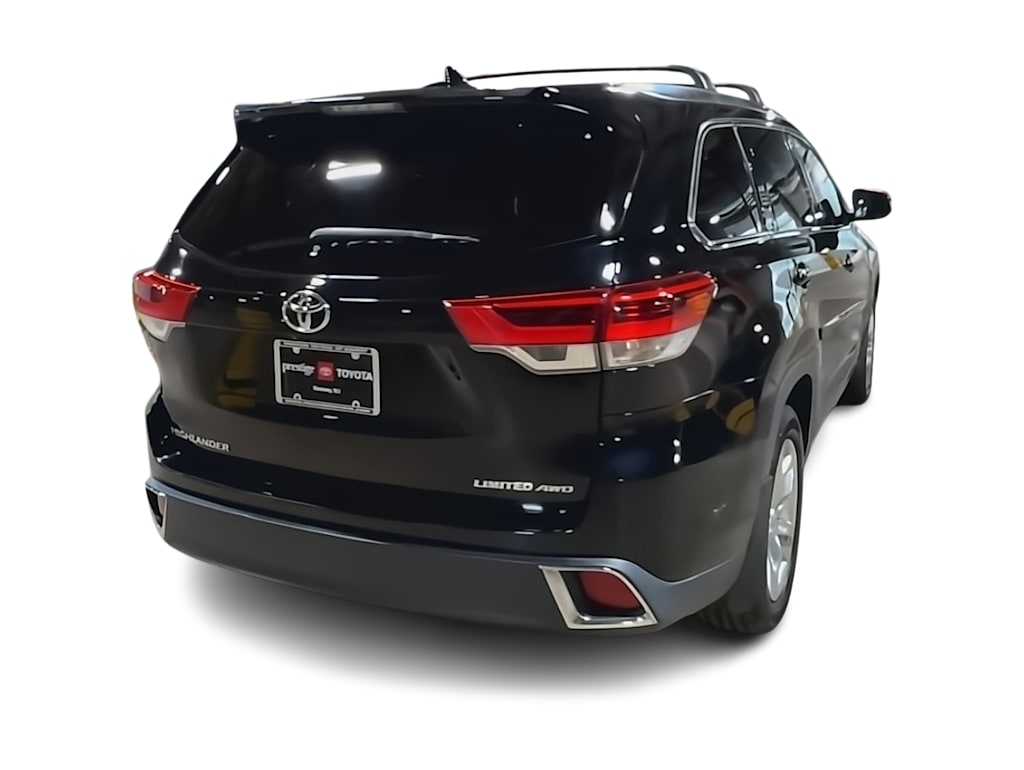 Thumbnail: 2019 Toyota Highlander - 22