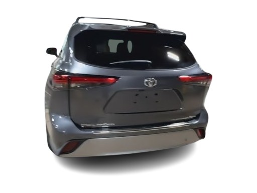 Thumbnail: 2021 Toyota Highlander - 4
