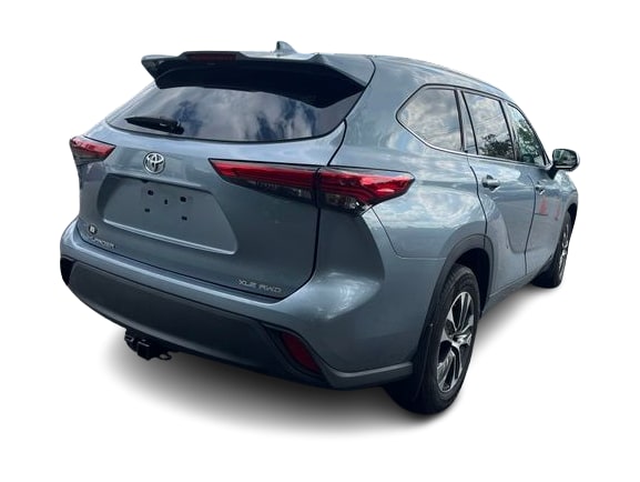 Thumbnail: 2022 Toyota Highlander - 9