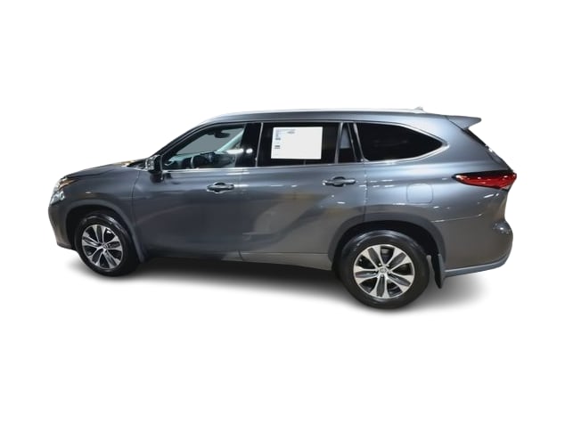 Thumbnail: 2022 Toyota Highlander - 20