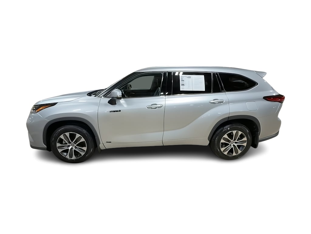 Thumbnail: 2021 Toyota Highlander - 19