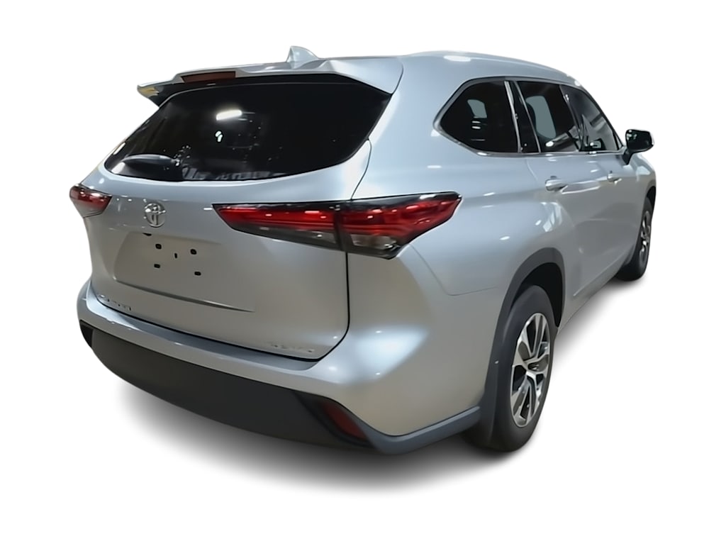Thumbnail: 2022 Toyota Highlander - 20