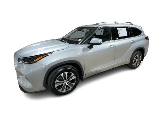Thumbnail: 2022 Toyota Highlander - 3