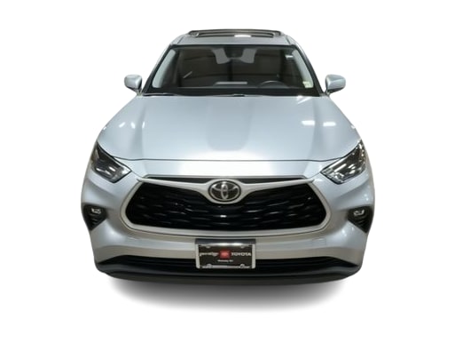 Thumbnail: 2022 Toyota Highlander - 5