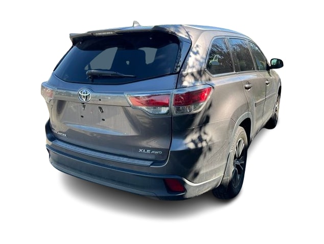 Thumbnail: 2016 Toyota Highlander - 9