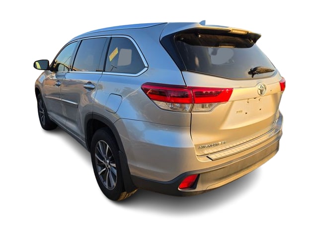 Thumbnail: 2018 Toyota Highlander - 2