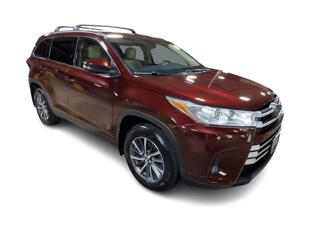 Thumbnail: 2019 Toyota Highlander - 22
