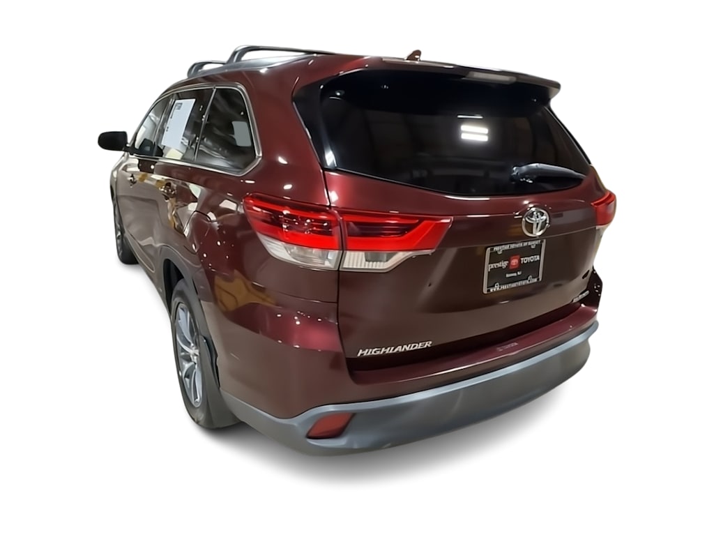 Thumbnail: 2019 Toyota Highlander - 3