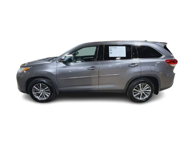Thumbnail: 2019 Toyota Highlander - 3