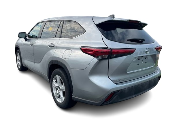 Thumbnail: 2023 Toyota Highlander - 2