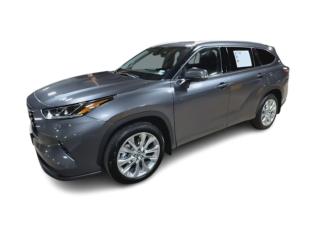 Thumbnail: 2023 Toyota Highlander - 20