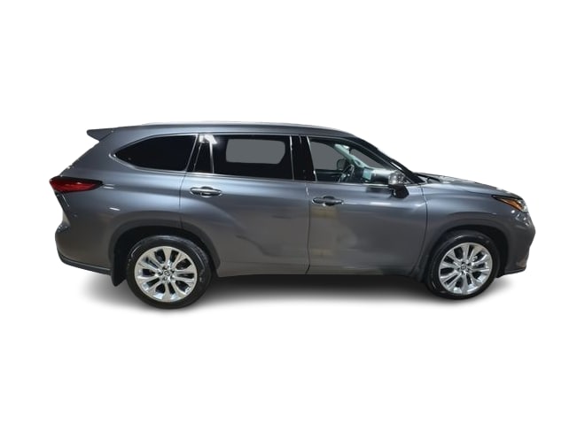 Thumbnail: 2023 Toyota Highlander - 23
