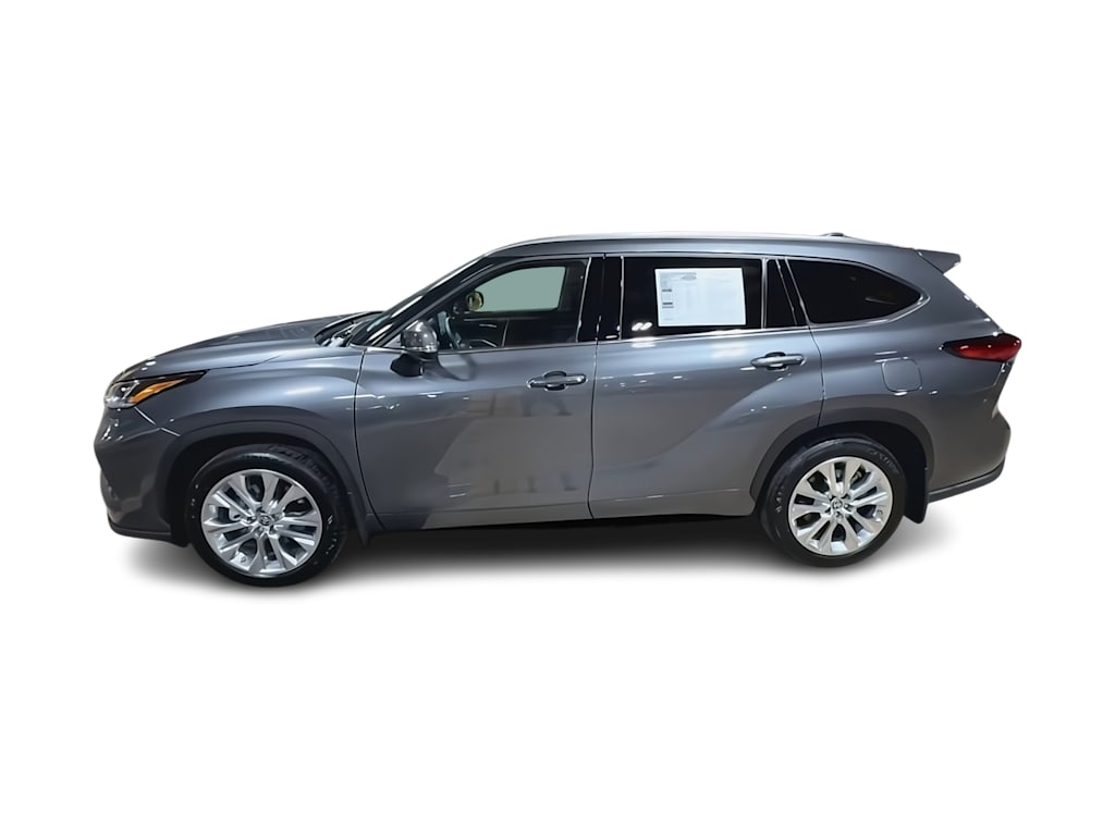 Thumbnail: 2023 Toyota Highlander - 3
