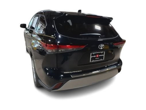 Thumbnail: 2023 Toyota Highlander - 4