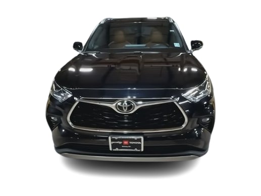 Thumbnail: 2023 Toyota Highlander - 5
