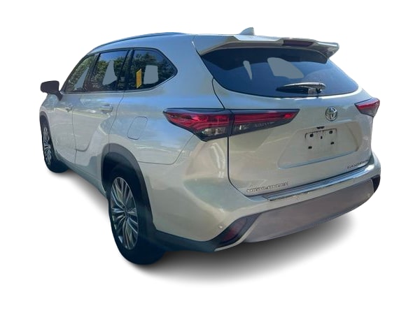 Thumbnail: 2023 Toyota Highlander - 2