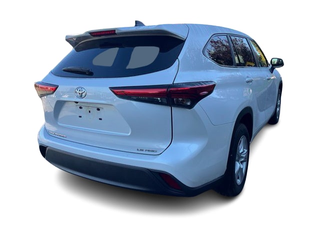 Thumbnail: 2023 Toyota Highlander - 9