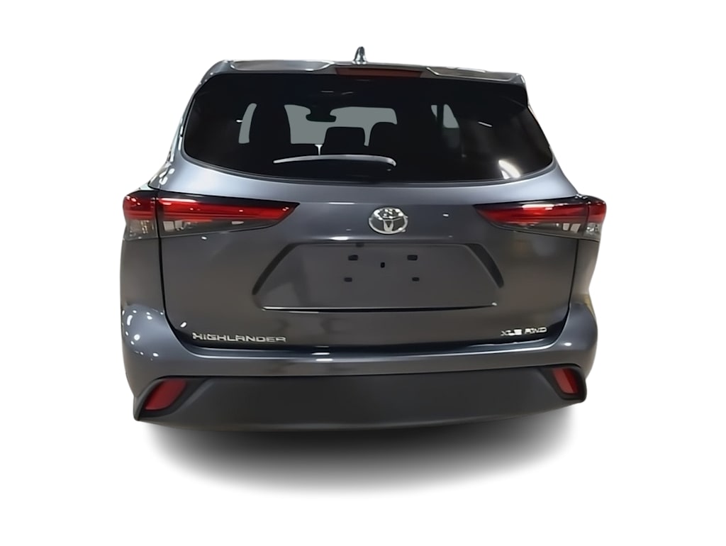 Thumbnail: 2023 Toyota Highlander - 4