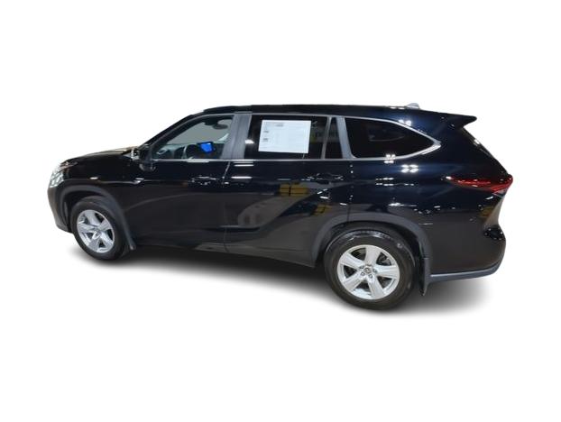 Thumbnail: 2024 Toyota Highlander - 21
