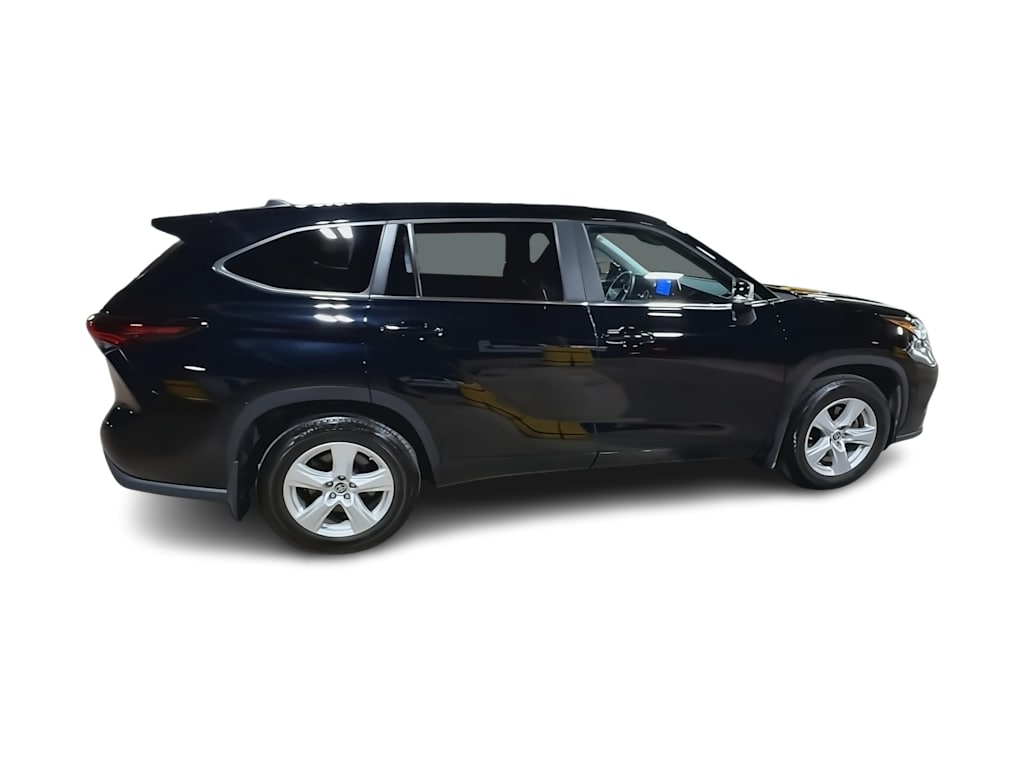 Thumbnail: 2024 Toyota Highlander - 23
