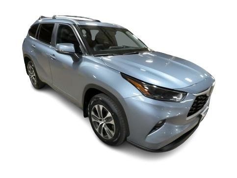 Thumbnail: 2023 Toyota Highlander - 19