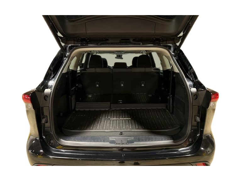 Thumbnail: 2023 Toyota Highlander - 15