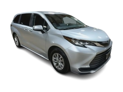 Thumbnail: 2022 Toyota Sienna - 18