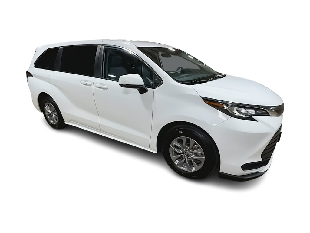 Thumbnail: 2022 Toyota Sienna - 17