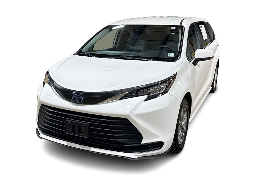 Thumbnail: 2022 Toyota Sienna - 5