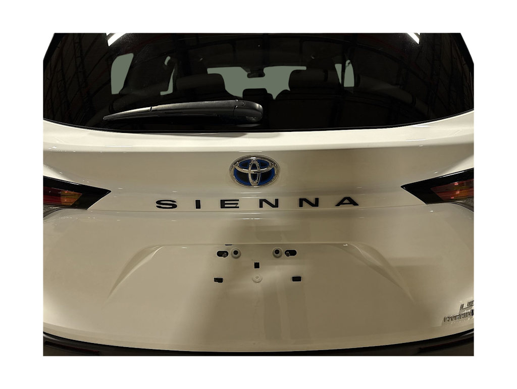 Thumbnail: 2022 Toyota Sienna - 28