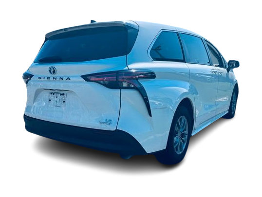 Thumbnail: 2022 Toyota Sienna - 10