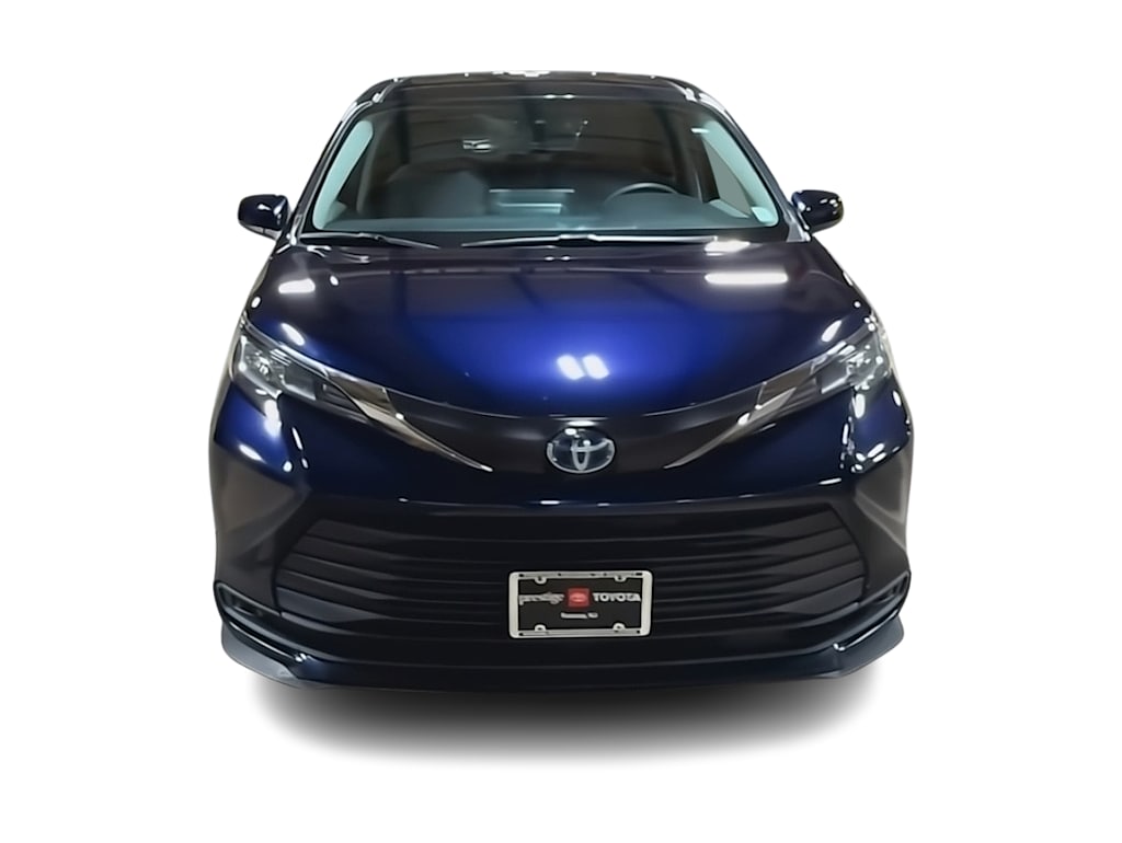 Thumbnail: 2022 Toyota Sienna - 5