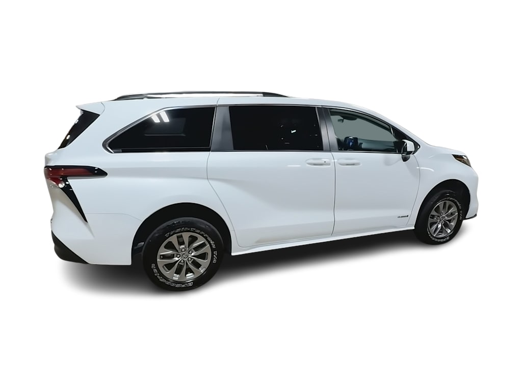 Thumbnail: 2021 Toyota Sienna - 23